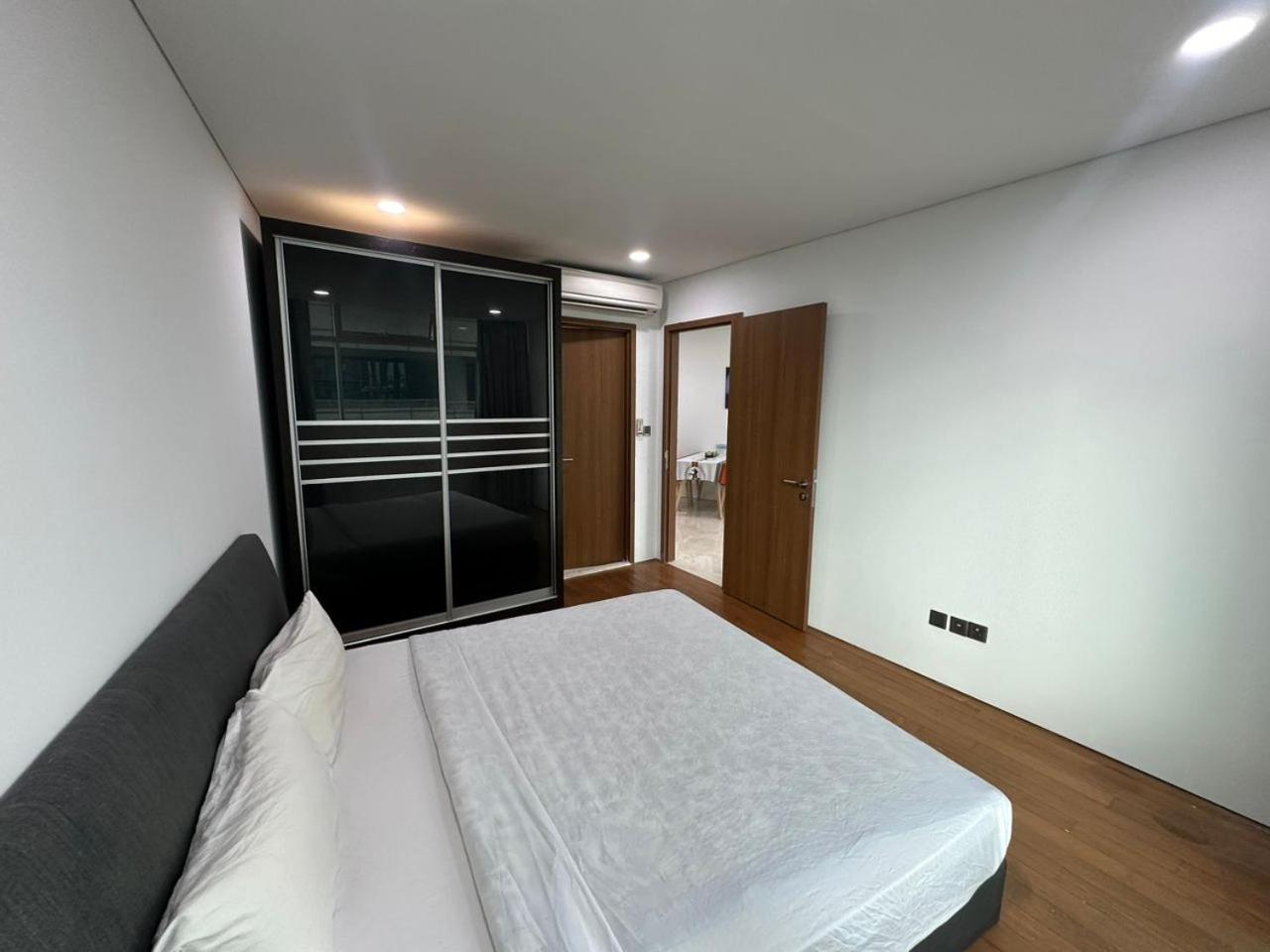 Vortex Suites Klcc By Moonlight Kuala Lumpur Extérieur photo